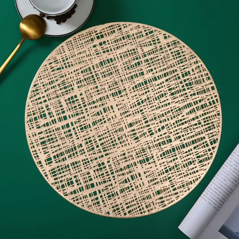 Round PVC Leaf Placemat – Heat-Resistant Hollow Weave Dining Table Mat