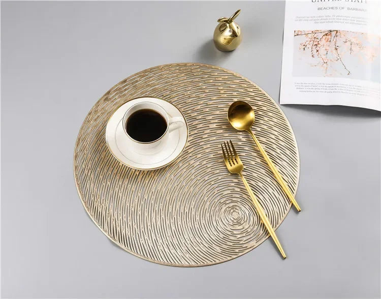 Round PVC Leaf Placemat – Heat-Resistant Hollow Weave Dining Table Mat