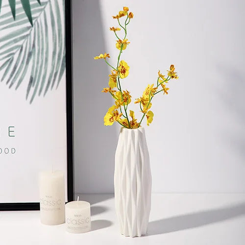 Nordic Plastic Vase – Minimalist Small Flower Pot for Modern Home Decor