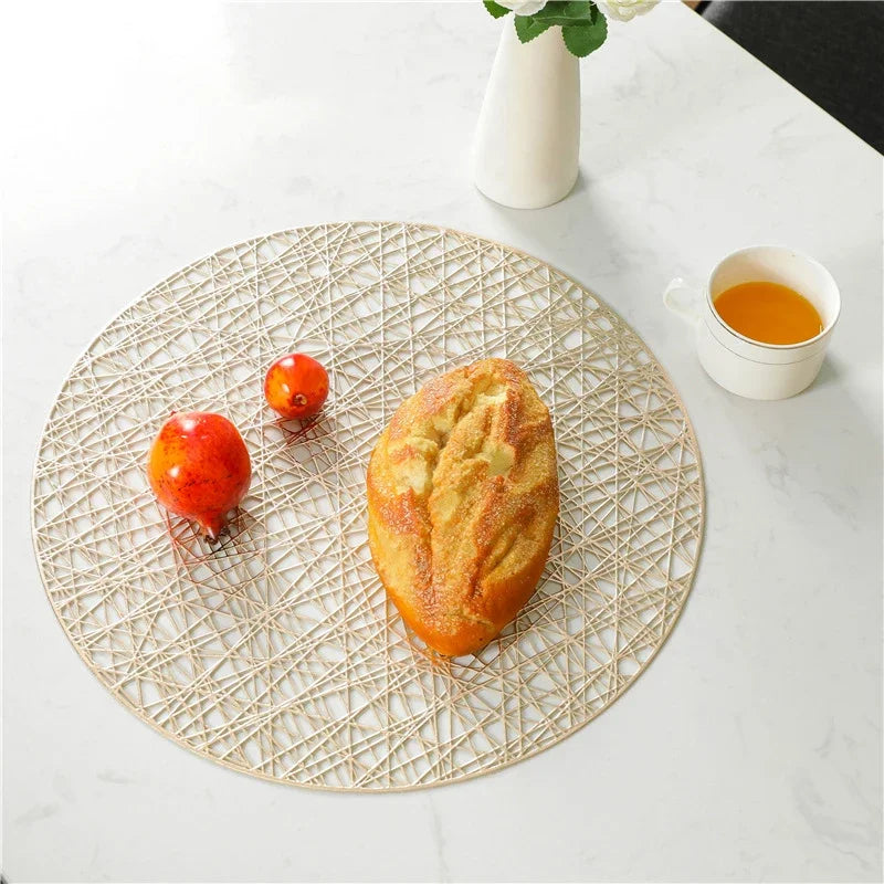 Round PVC Leaf Placemat – Heat-Resistant Hollow Weave Dining Table Mat
