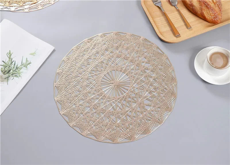 Round PVC Leaf Placemat – Heat-Resistant Hollow Weave Dining Table Mat