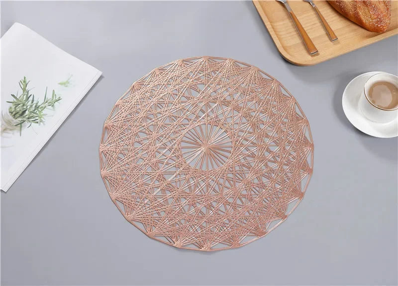 Round PVC Leaf Placemat – Heat-Resistant Hollow Weave Dining Table Mat