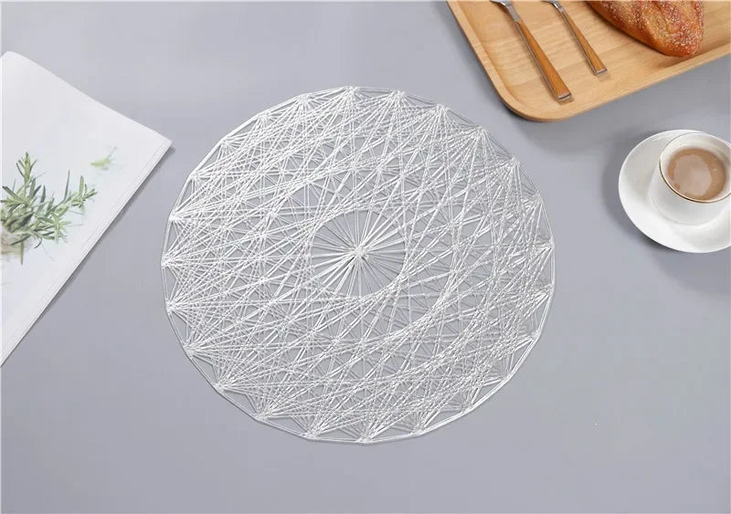 Round PVC Leaf Placemat – Heat-Resistant Hollow Weave Dining Table Mat