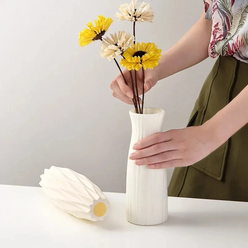 Nordic Plastic Vase – Minimalist Small Flower Pot for Modern Home Decor
